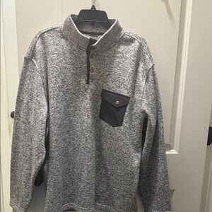 NWOT Gray Quarter-Zip Pullover with Black Accents Solaris Men’s XXL